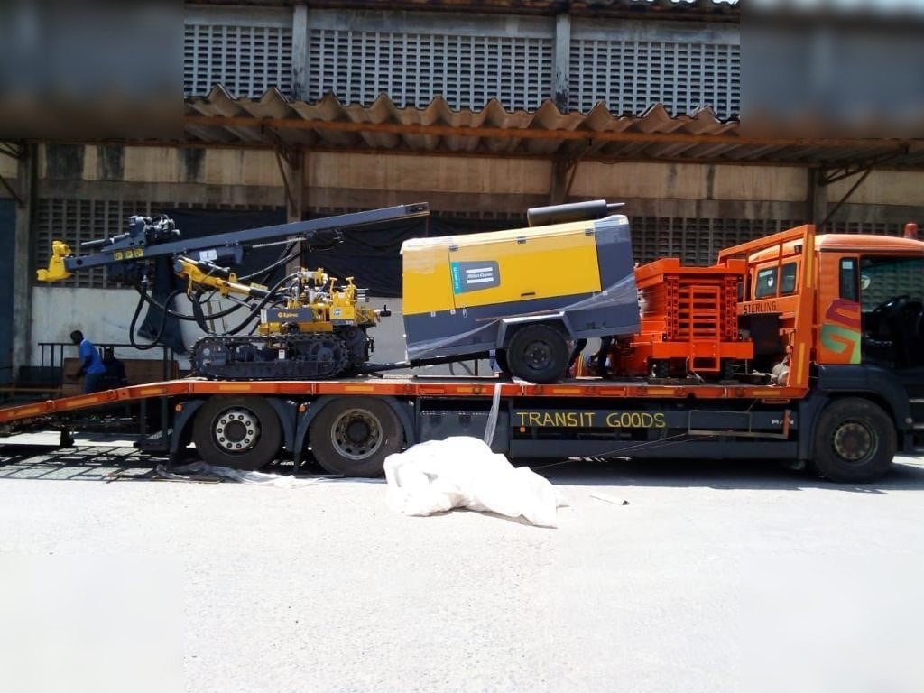 EPIROC AIRROC D40 - Maşină de foraj: Foto 2 EPIROC AIRROC D40 - Maşină de foraj: Foto 2