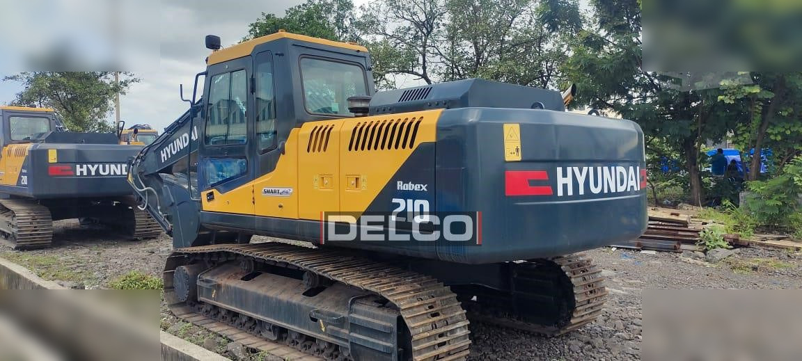 HYUNDAI ROBEX 210 - Excavator pe şenile: Foto 3 HYUNDAI ROBEX 210 - Excavator pe şenile: Foto 3