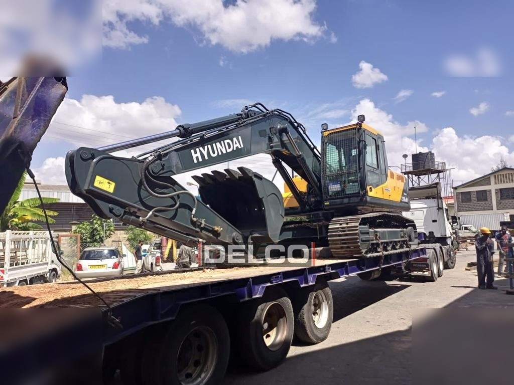 HYUNDAI ROBEX 210 - Excavator pe şenile: Foto 5 HYUNDAI ROBEX 210 - Excavator pe şenile: Foto 5