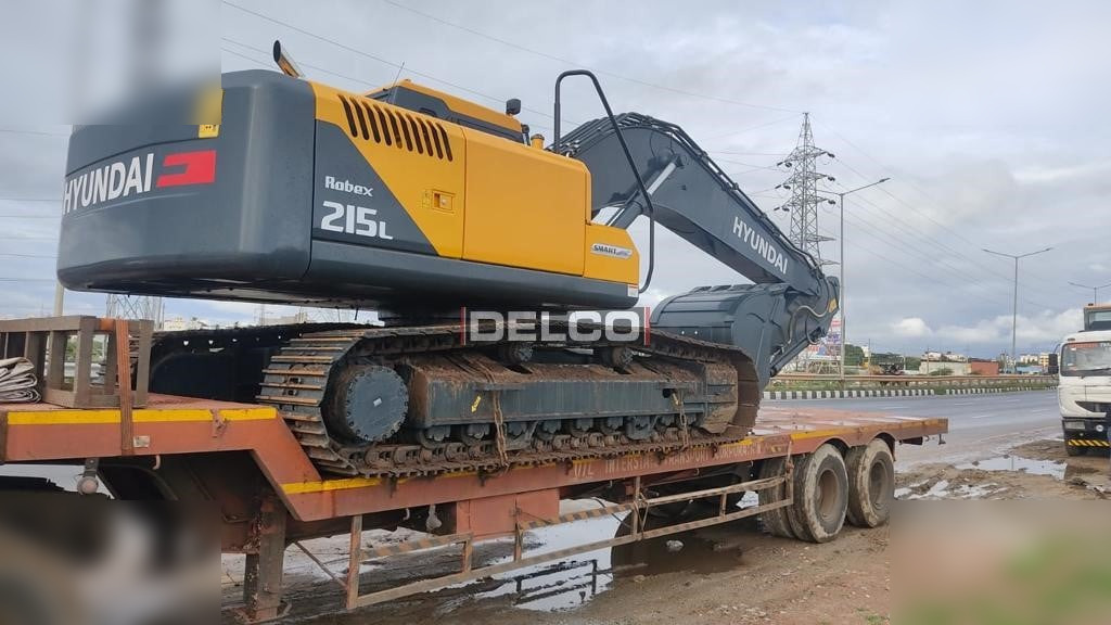 HYUNDAI ROBEX 215L SMART PLUS - Excavator pe şenile: Foto 3 HYUNDAI ROBEX 215L SMART PLUS - Excavator pe şenile: Foto 3