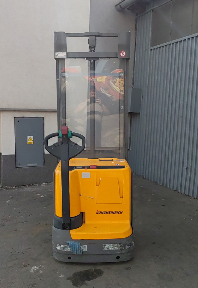Jungheinrich EJC212 3.6m/ 2018yy/ 1574mh - Transpalet la mare înălţime: Foto 5 Jungheinrich EJC212 3.6m/ 2018yy/ 1574mh - Transpalet la mare înălţime: Foto 5