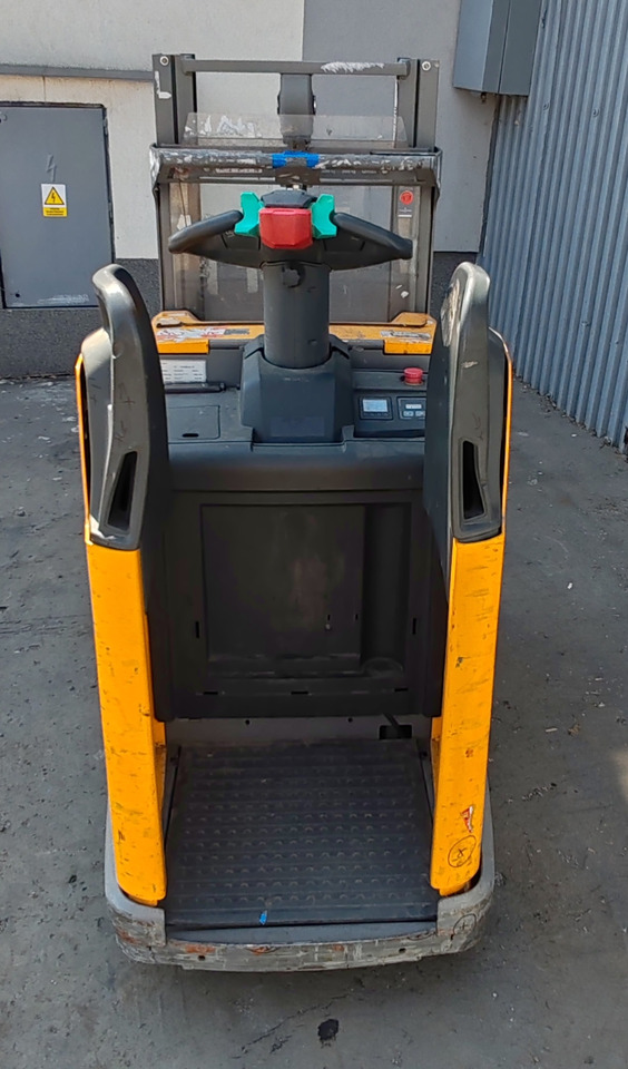 Jungheinrich ERD 220 2m/5072mh/2019y - Transpalet la mare înălţime: Foto 5 Jungheinrich ERD 220 2m/5072mh/2019y - Transpalet la mare înălţime: Foto 5