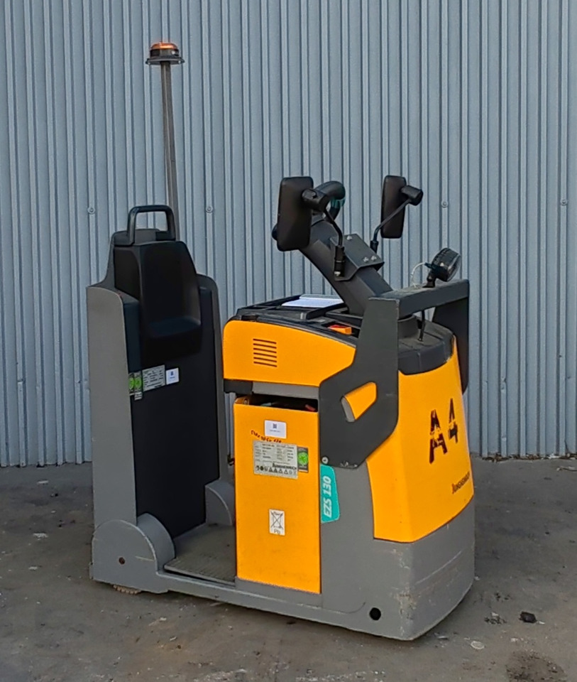 Jungheinrich ezs 130 / 2019y/ 2447mh - Tractor electric: Foto 2 Jungheinrich ezs 130 / 2019y/ 2447mh - Tractor electric: Foto 2