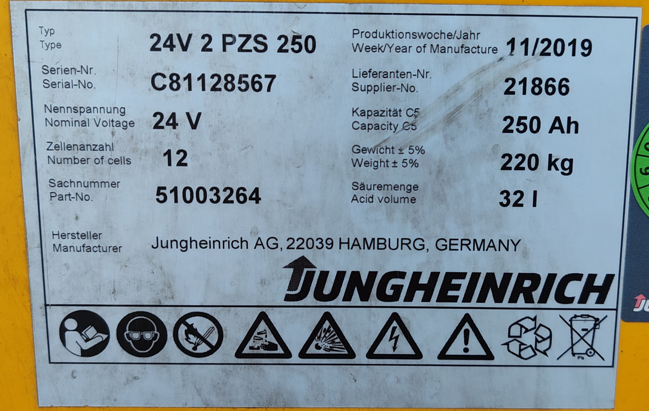 Jungheinrich ezs 130 / 2019y/ 2447mh - Tractor electric: Foto 5 Jungheinrich ezs 130 / 2019y/ 2447mh - Tractor electric: Foto 5
