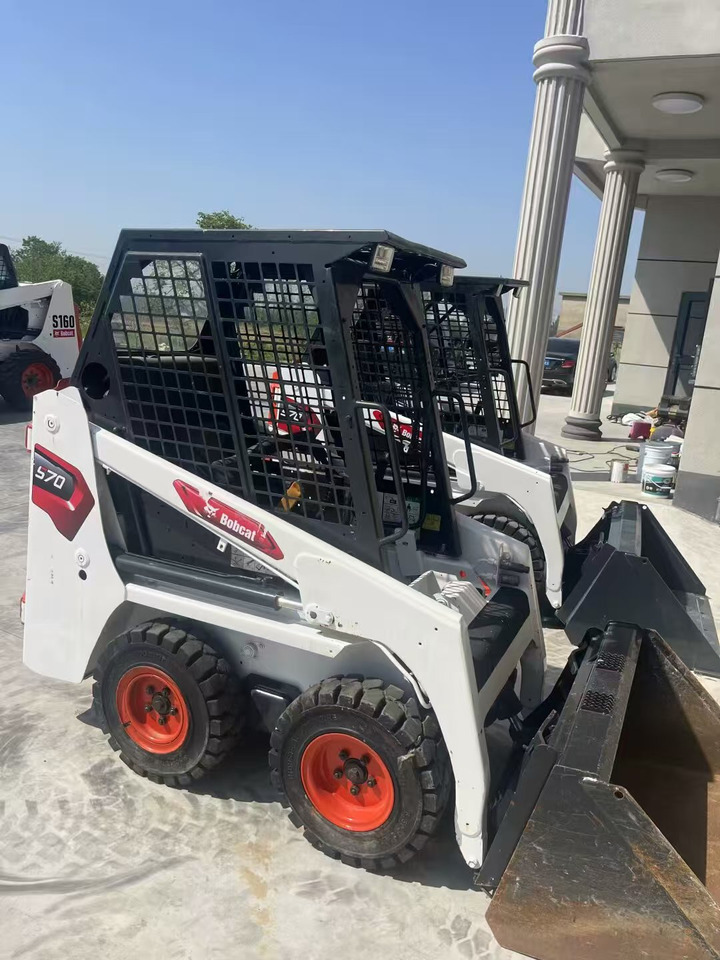 Bobcat S70 - Mini încărcător: Foto 1 Bobcat S70 - Mini încărcător: Foto 1