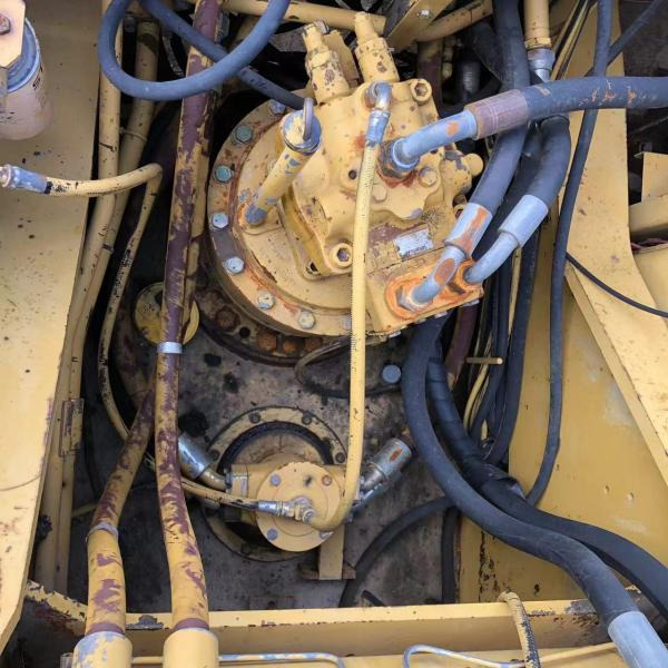 CAT 325BL - Excavator pe şenile: Foto 2 CAT 325BL - Excavator pe şenile: Foto 2