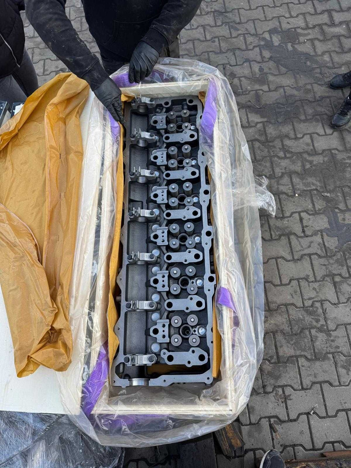 Głowica MAN D2676lf d26 Nowa. - Motor: Foto 1 Głowica MAN D2676lf d26 Nowa. - Motor: Foto 1