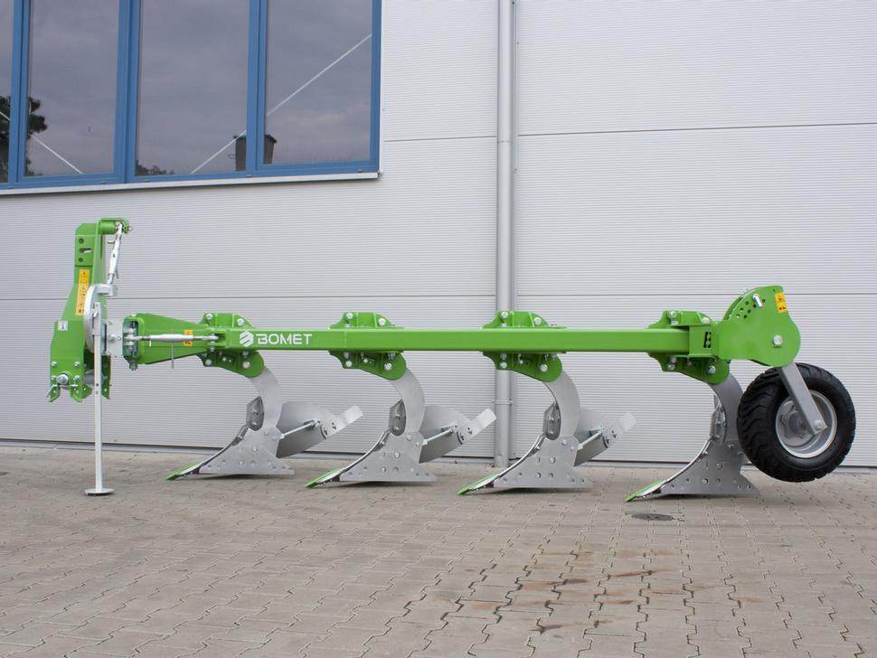 Bomet Pflüge / Single-beam plow / Charrue mono-poutre / Aratro / Плуг / Pług jednobelkowy Libra 3+1 - Plug: Foto 3 Bomet Pflüge / Single-beam plow / Charrue mono-poutre / Aratro / Плуг / Pług jednobelkowy Libra 3+1 - Plug: Foto 3