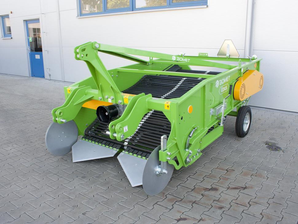 Bomet Siebkettenroder / Potato digger / Arracheuse de pomme de terre / Scavapatate / Cavador de patatas / 2-рядная картофелекопалка / Kopaczka do ziemniaków - Combină de recoltat cartofi: Foto 5 Bomet Siebkettenroder / Potato digger / Arracheuse de pomme de terre / Scavapatate / Cavador de patatas / 2-рядная картофелекопалка / Kopaczka do ziemniaków - Combină de recoltat cartofi: Foto 5