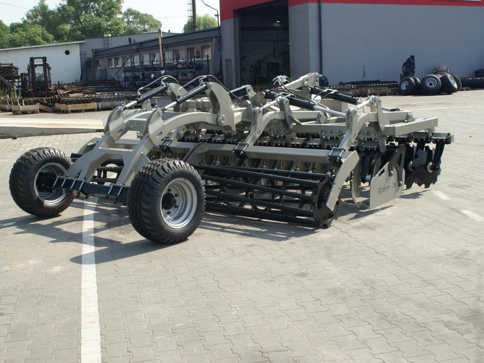 Grapă cu discuri nou ROLEX Hydraulische Scheibenegge / Hydraulic discs harrow / Dechaumeur à disques / Erpice a dischi / Дисковая гидравлическая борона тип лёгкий с тележкой / Brona talerzowa hydraulicznie składana lekka: Foto 8 Grapă cu discuri nou ROLEX Hydraulische Scheibenegge / Hydraulic discs harrow / Dechaumeur à disques / Erpice a dischi / Дисковая гидравлическая борона тип лёгкий с тележкой / Brona talerzowa hydraulicznie składana lekka: Foto 8