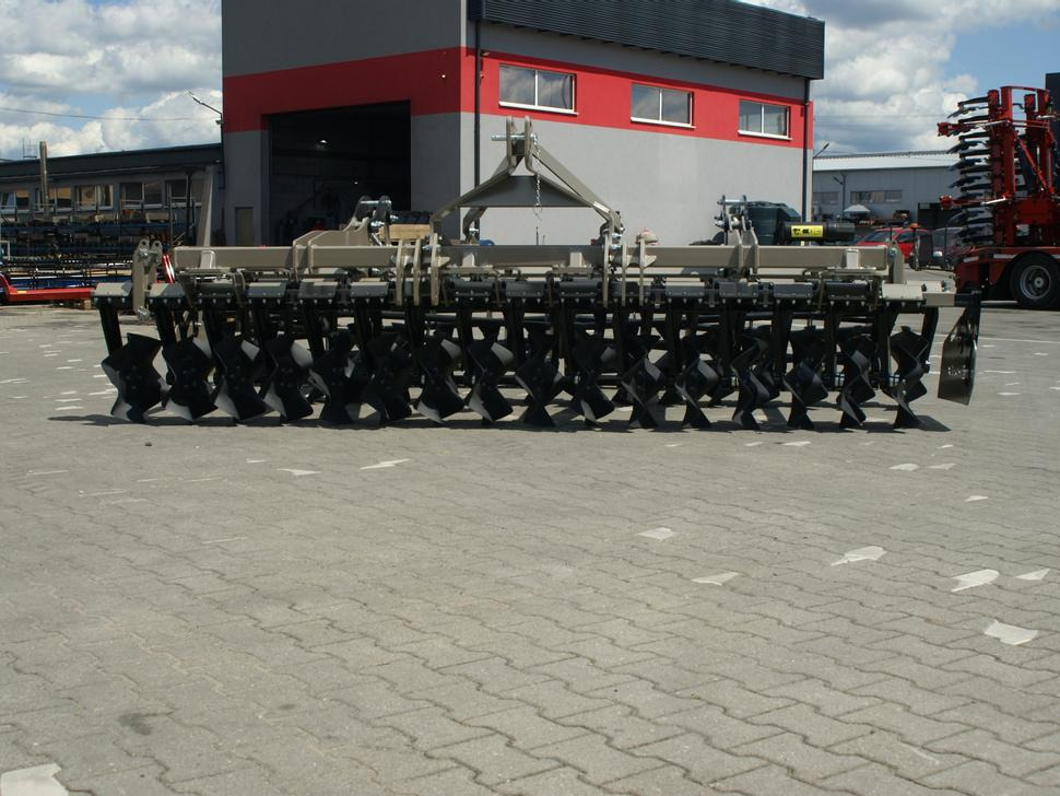 ROLEX Scheibenegge / Cross-Cutter harrow / Dechaumeur cross-cutter / Cross Cutter erpice / Борона с поперечным катком жёсткий/ Brona cross cutter sztywna 4 m - Grapă cu discuri: Foto 2 ROLEX Scheibenegge / Cross-Cutter harrow / Dechaumeur cross-cutter / Cross Cutter erpice / Борона с поперечным катком жёсткий/ Brona cross cutter sztywna 4 m - Grapă cu discuri: Foto 2