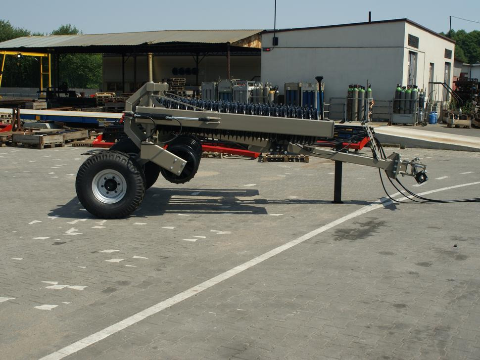 Rolex Ackerwalze / Sowing roller / Rouleau Cambridge / Attrezzi per rullatura / Rodillo / Посевной каток / Wał posiewny 6,3 m - Compactor agricola: Foto 3 Rolex Ackerwalze / Sowing roller / Rouleau Cambridge / Attrezzi per rullatura / Rodillo / Посевной каток / Wał posiewny 6,3 m - Compactor agricola: Foto 3