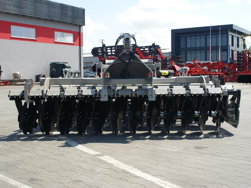 Rolex Scheibenegge / Disc harrow with hydropack / Déchaumeur à disques avec support semoir / Erpice a dischi / Cultivador de discos con hydropack / Дисковая борона с гидропаком 3 m - Grapă cu discuri: Foto 3 Rolex Scheibenegge / Disc harrow with hydropack / Déchaumeur à disques avec support semoir / Erpice a dischi / Cultivador de discos con hydropack / Дисковая борона с гидропаком 3 m - Grapă cu discuri: Foto 3