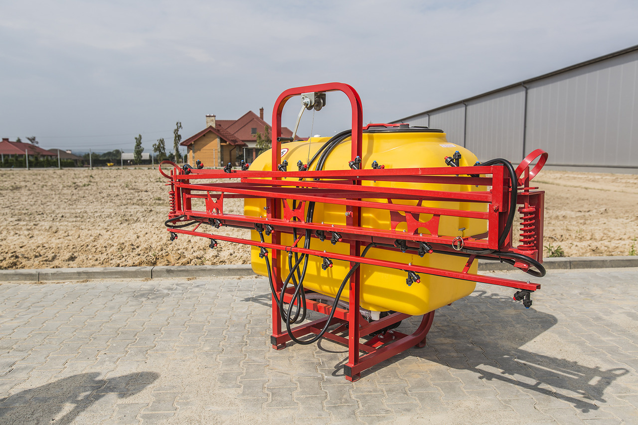 WOPROL Feldspritze / Sprayer / Pulvérisateur / Opryskiwacz 600 L - Maşină de erbicidat purtata: Foto 1 WOPROL Feldspritze / Sprayer / Pulvérisateur / Opryskiwacz 600 L - Maşină de erbicidat purtata: Foto 1