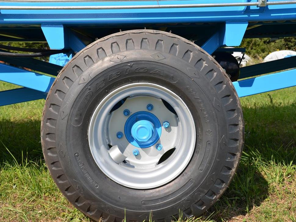 ZAMET Mähladewagen / Green forage mower / Remorque autochargeuse / Autocaricante / Carro per foraggio con falciatrice a tamburo / Самозагружающийся прицеп с косилкой / Przyczepa samozaładowcza 19 m3 - Remorcă cu autoincarcare: Foto 4 ZAMET Mähladewagen / Green forage mower / Remorque autochargeuse / Autocaricante / Carro per foraggio con falciatrice a tamburo / Самозагружающийся прицеп с косилкой / Przyczepa samozaładowcza 19 m3 - Remorcă cu autoincarcare: Foto 4