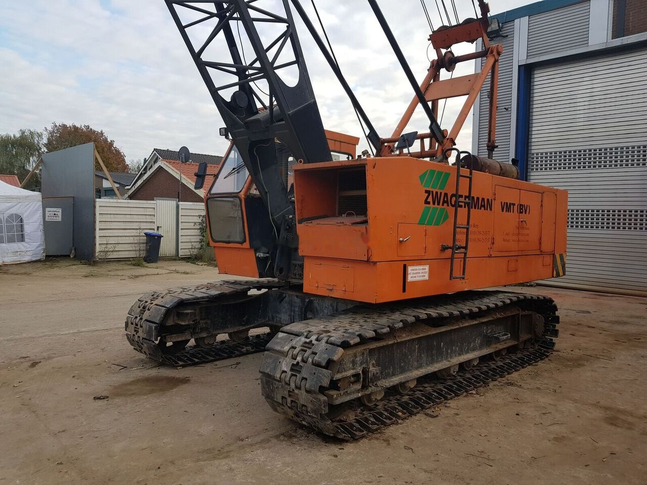 Hitachi KH 100 - Macara pe senile: Foto 1 Hitachi KH 100 - Macara pe senile: Foto 1