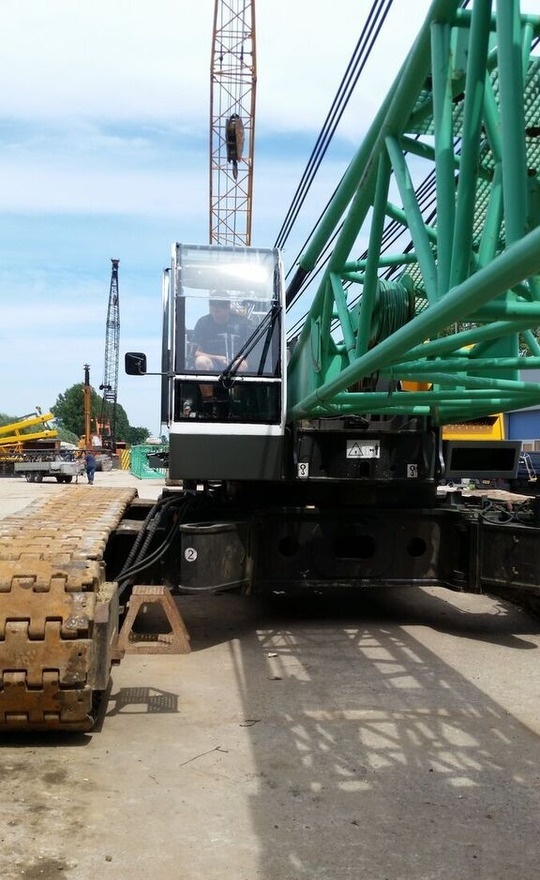 Sany SCC 1000 C - Macara pe senile: Foto 3 Sany SCC 1000 C - Macara pe senile: Foto 3