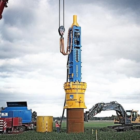 Junttan HHK S - Ciocan hidraulic pentru Ataşament: Foto 1 Junttan HHK S - Ciocan hidraulic pentru Ataşament: Foto 1