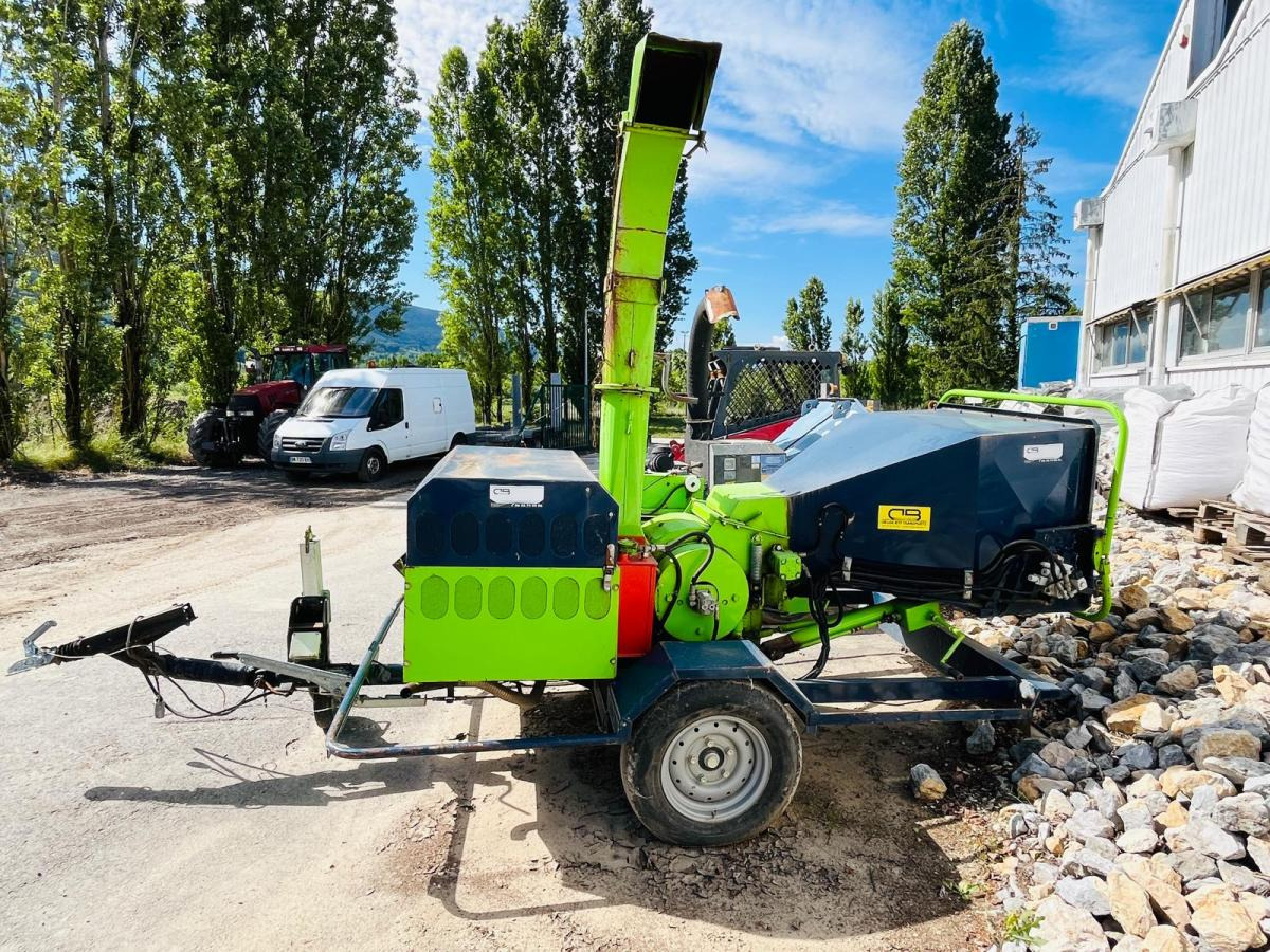 BUGNOT THIERION BV7 Broyeur de branche - Tocător de lemne: Foto 3 BUGNOT THIERION BV7 Broyeur de branche - Tocător de lemne: Foto 3