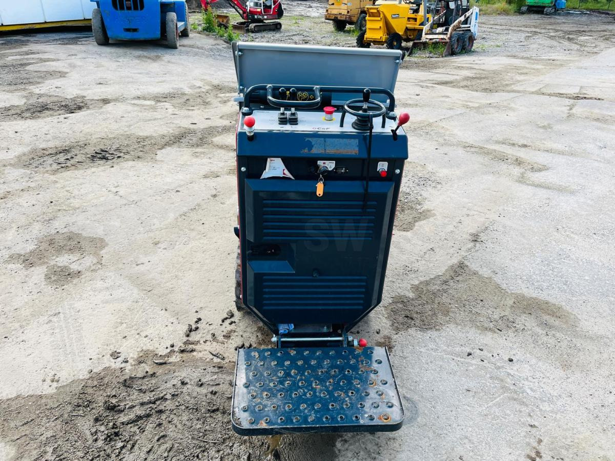 C&F Brouette à chenille autochargeuse T70.1.1SL (ETAT NEUF) - Mini dumper: Foto 5 C&F Brouette à chenille autochargeuse T70.1.1SL (ETAT NEUF) - Mini dumper: Foto 5