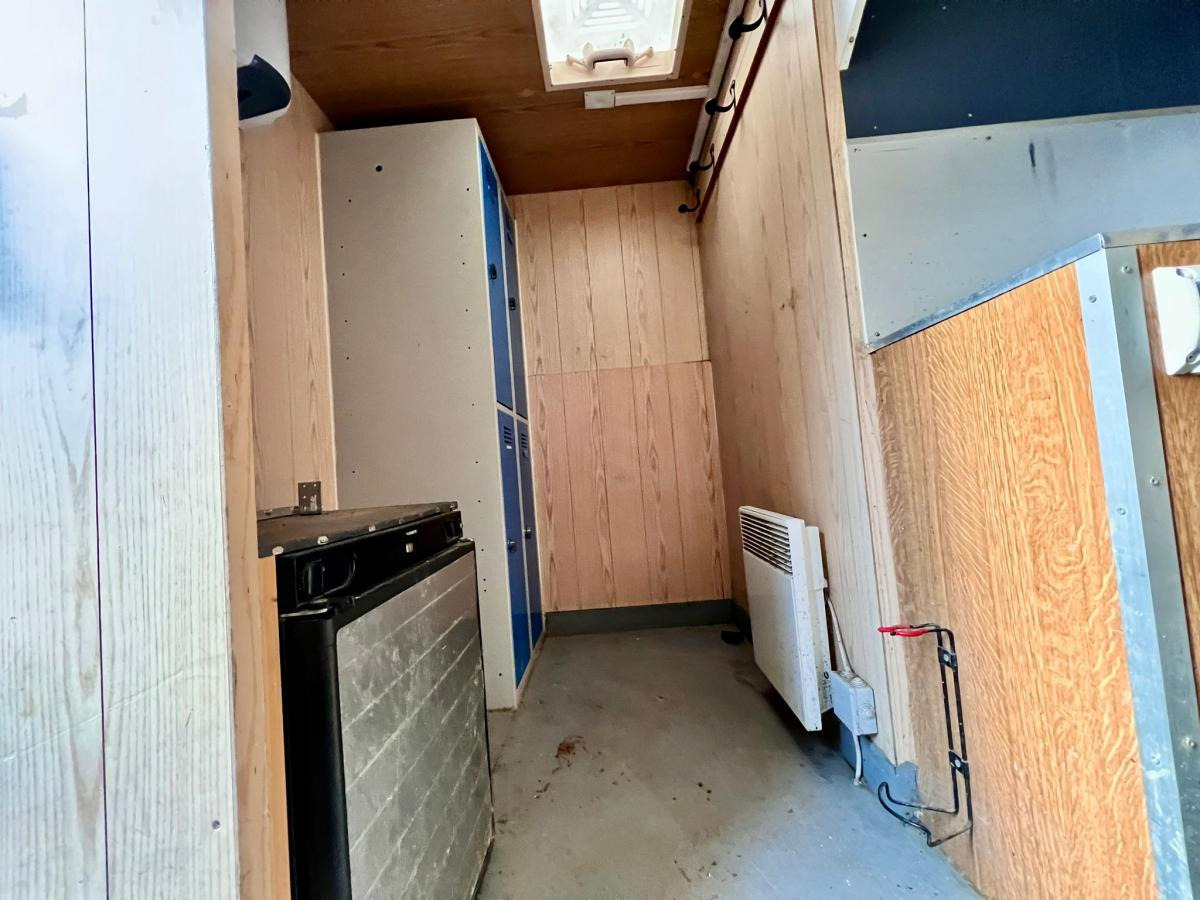 Container locuibil REMORQUE BASE VIE CABANE DE CHANTIER: Foto 13