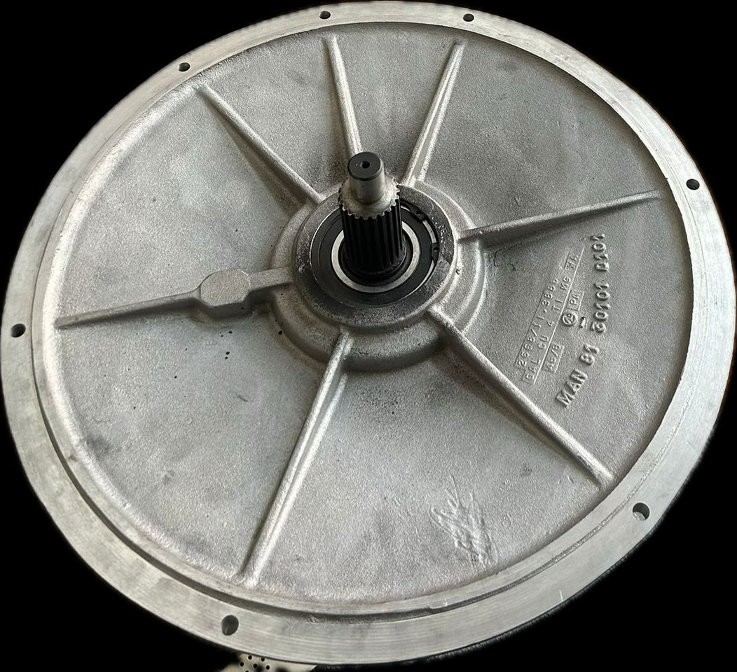 MAN KAT 1-8X8-6X6-4X4-CLUTCH HOUSING-81301010101-MAREX-OFF-ROAD TRUCK - Piesă de schimb: Foto 1 MAN KAT 1-8X8-6X6-4X4-CLUTCH HOUSING-81301010101-MAREX-OFF-ROAD TRUCK - Piesă de schimb: Foto 1