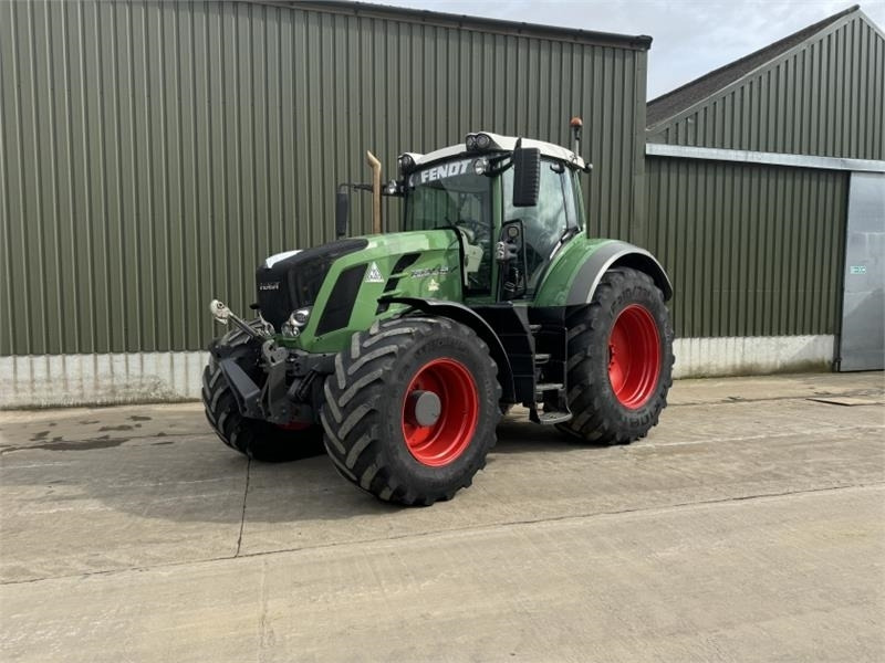 Fendt 828 ECR Vario Profi Plus **Video Below** - Tractor agricol: Foto 1 Fendt 828 ECR Vario Profi Plus **Video Below** - Tractor agricol: Foto 1