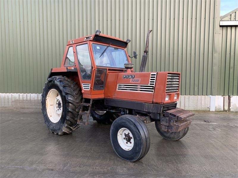 Fiat 1280 Turbo 2WD - Tractor agricol: Foto 3 Fiat 1280 Turbo 2WD - Tractor agricol: Foto 3