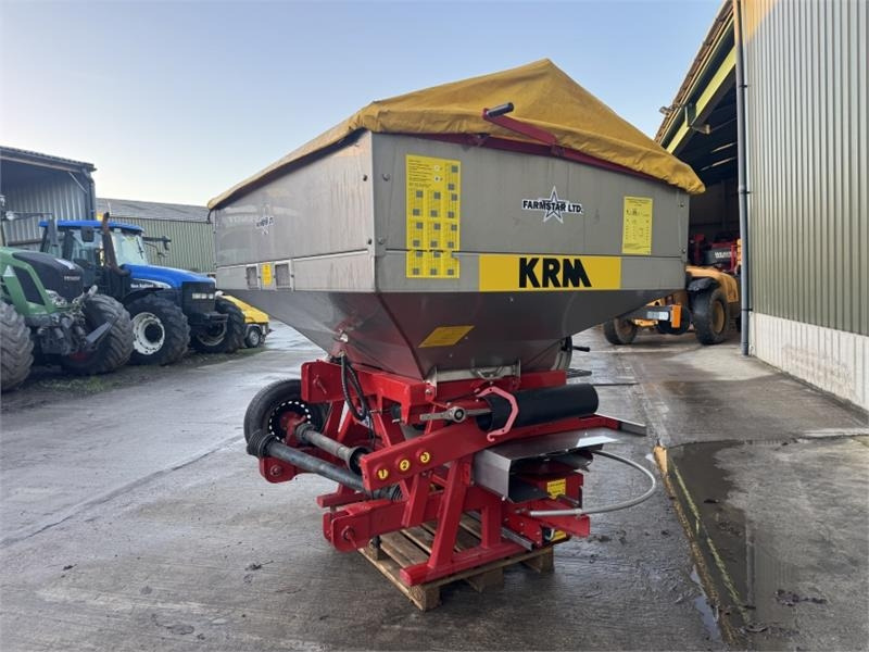 Krm F2 3000 Fert Spreader - Imprastietor îngrăşăminte: Foto 3 Krm F2 3000 Fert Spreader - Imprastietor îngrăşăminte: Foto 3