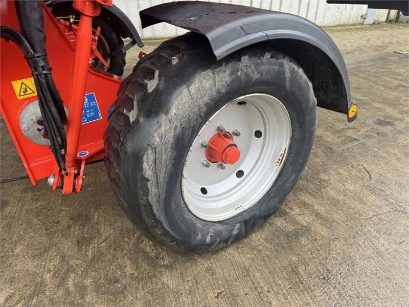 Kuhn Merge Maxx 950 Merger - Maşină de întors fânul: Foto 5 Kuhn Merge Maxx 950 Merger - Maşină de întors fânul: Foto 5