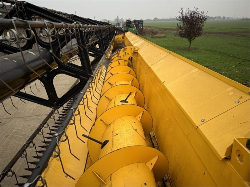 New Holland 41ft Varifeed Header  în leasing New Holland 41ft Varifeed Header: Foto 13