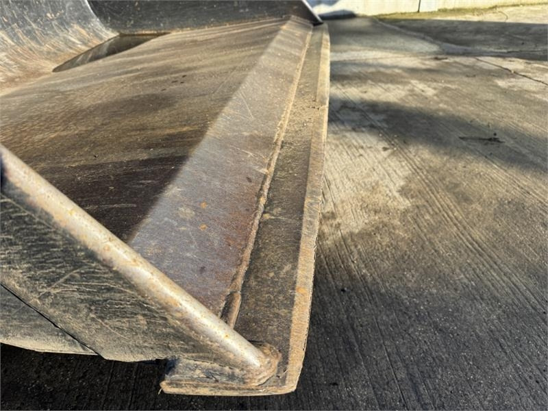 X Form Grain Bucket - Stivuitor telescopic: Foto 5 X Form Grain Bucket - Stivuitor telescopic: Foto 5