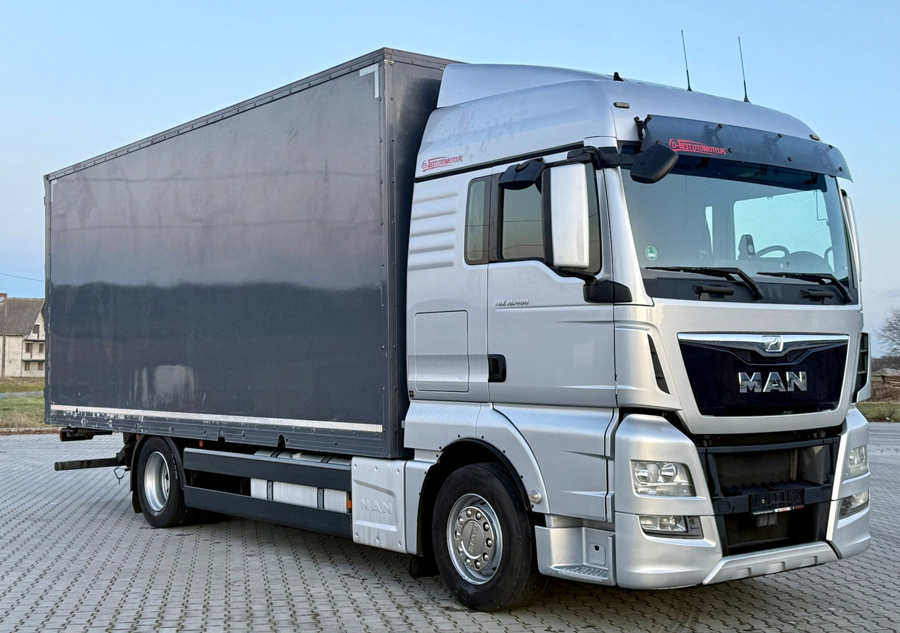 MAN TGX 18.400 / FIRANKA / KONTENER / NISKI PRZEBIEG / EURO 6 / AUTOMAT / SYPIALKA / 2016 ROK - Camion cu prelată: Foto 1 MAN TGX 18.400 / FIRANKA / KONTENER / NISKI PRZEBIEG / EURO 6 / AUTOMAT / SYPIALKA / 2016 ROK - Camion cu prelată: Foto 1