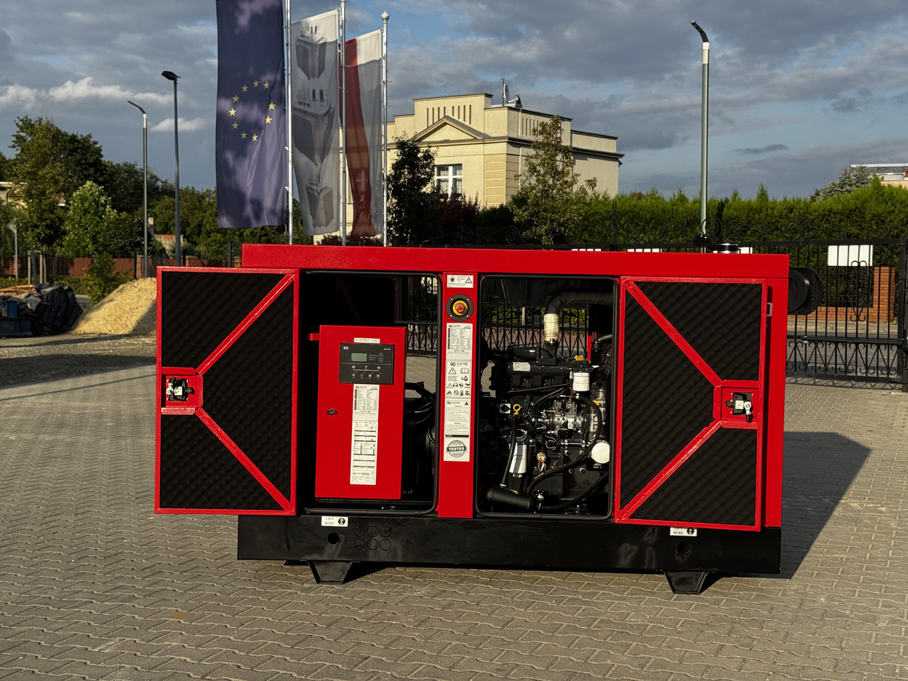 IVECO 45 kVA / 36 kW - Generator electric: Foto 5 IVECO 45 kVA / 36 kW - Generator electric: Foto 5