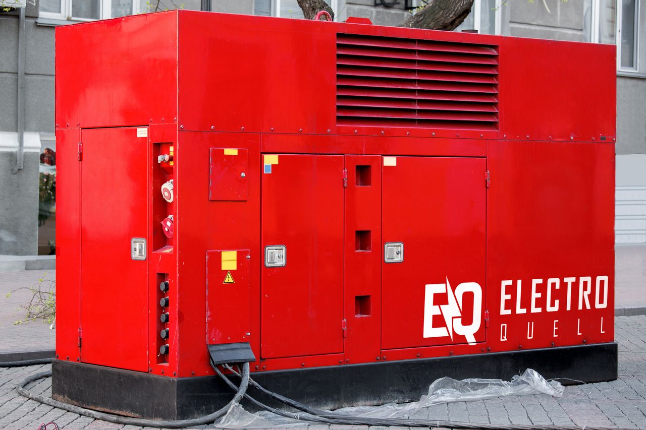 VOLVO 300 kVA / 240 kW - Generator electric: Foto 1 VOLVO 300 kVA / 240 kW - Generator electric: Foto 1