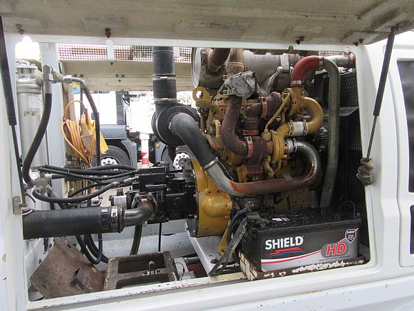 Pompă de beton staționară 2014 SCHWING SP1800 D 129KW trailer pump: Foto 6 Pompă de beton staționară 2014 SCHWING SP1800 D 129KW trailer pump: Foto 6