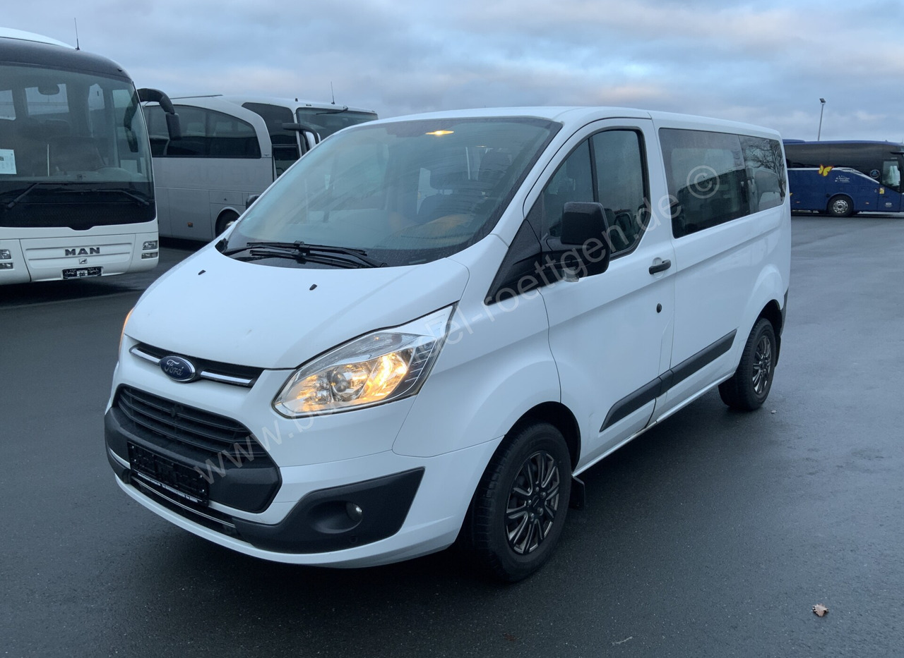 Ford Transit Custom - Microbuz, Transport persoane: Foto 2 Ford Transit Custom - Microbuz, Transport persoane: Foto 2