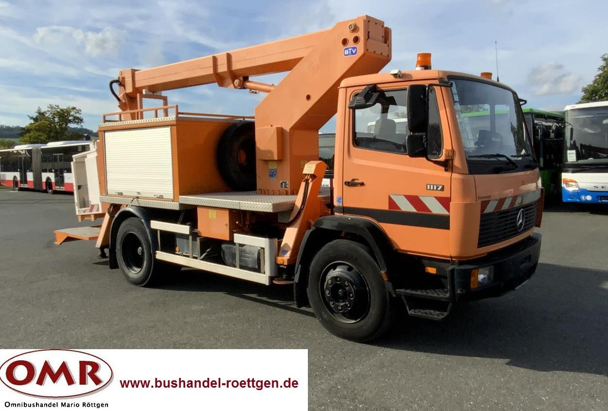 Mercedes-Benz 1117 - Camion cu nacela: Foto 1 Mercedes-Benz 1117 - Camion cu nacela: Foto 1