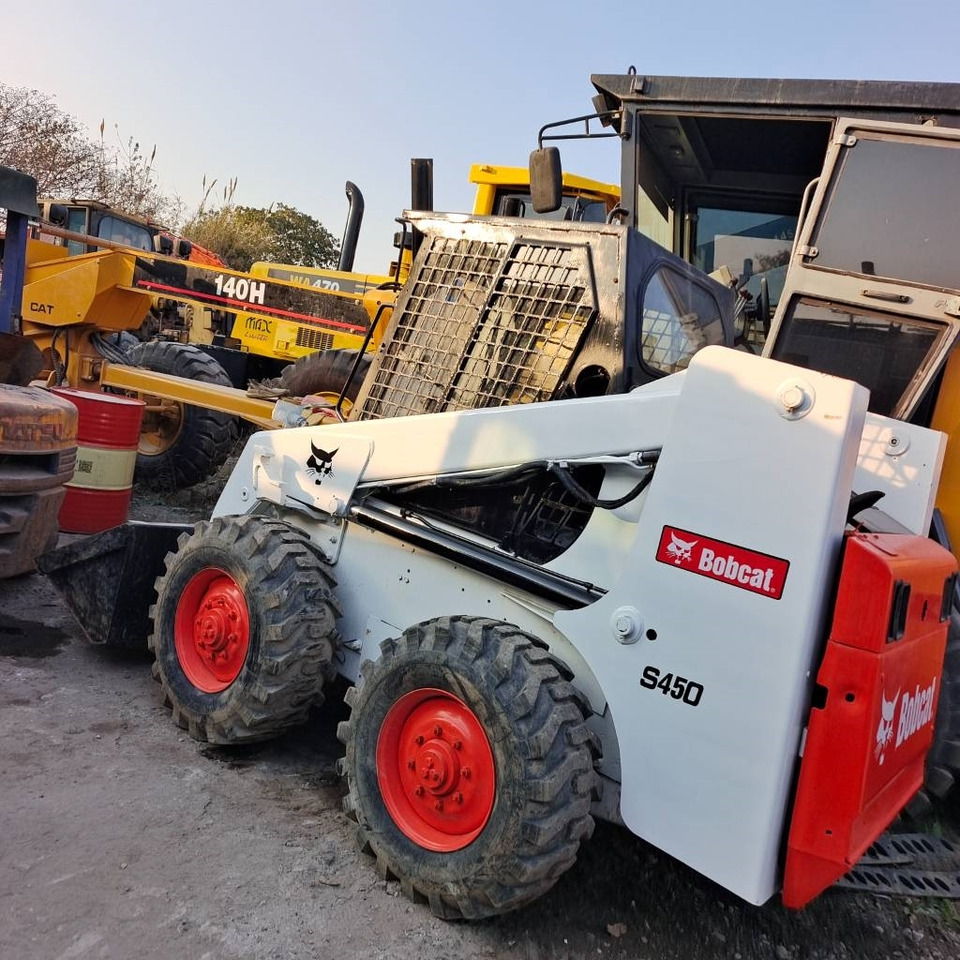 Bobcat S 450 - Mini încărcător: Foto 2 Bobcat S 450 - Mini încărcător: Foto 2