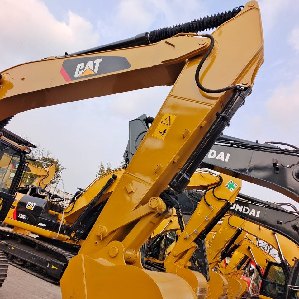 CAT 320 D - Excavator pe şenile: Foto 4 CAT 320 D - Excavator pe şenile: Foto 4