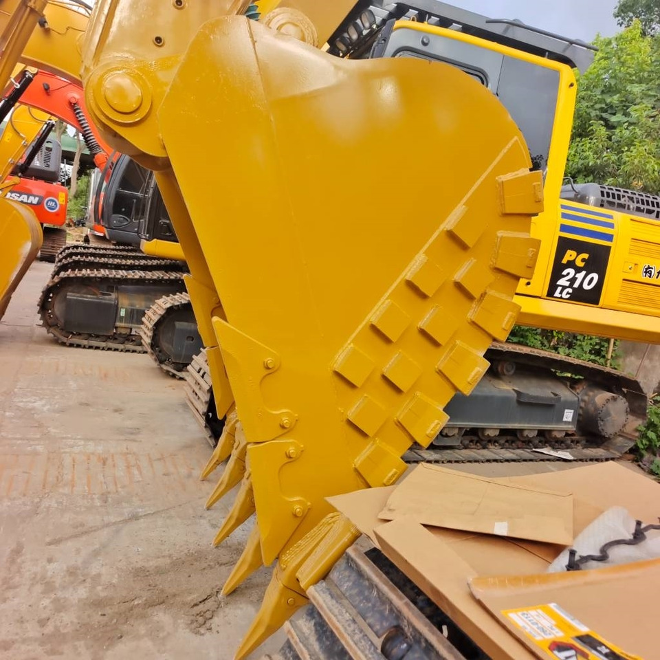 CAT 345 D - Excavator pe şenile: Foto 2 CAT 345 D - Excavator pe şenile: Foto 2