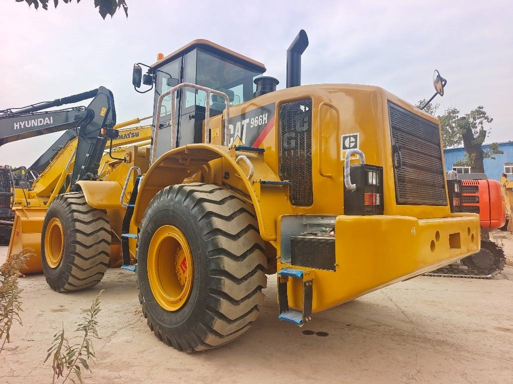 CAT 966 H - Încărcător frontal pe pneuri: Foto 4 CAT 966 H - Încărcător frontal pe pneuri: Foto 4