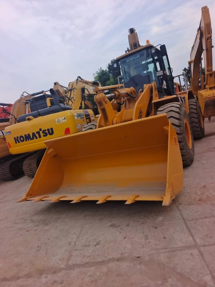 CAT 966 H - Încărcător frontal pe pneuri: Foto 2 CAT 966 H - Încărcător frontal pe pneuri: Foto 2