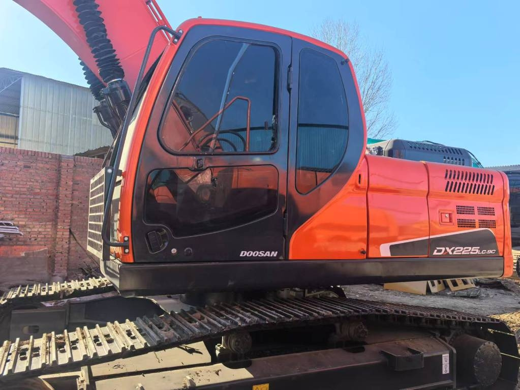 Doosan DX 225 LC-9C - Excavator pe şenile: Foto 1 Doosan DX 225 LC-9C - Excavator pe şenile: Foto 1