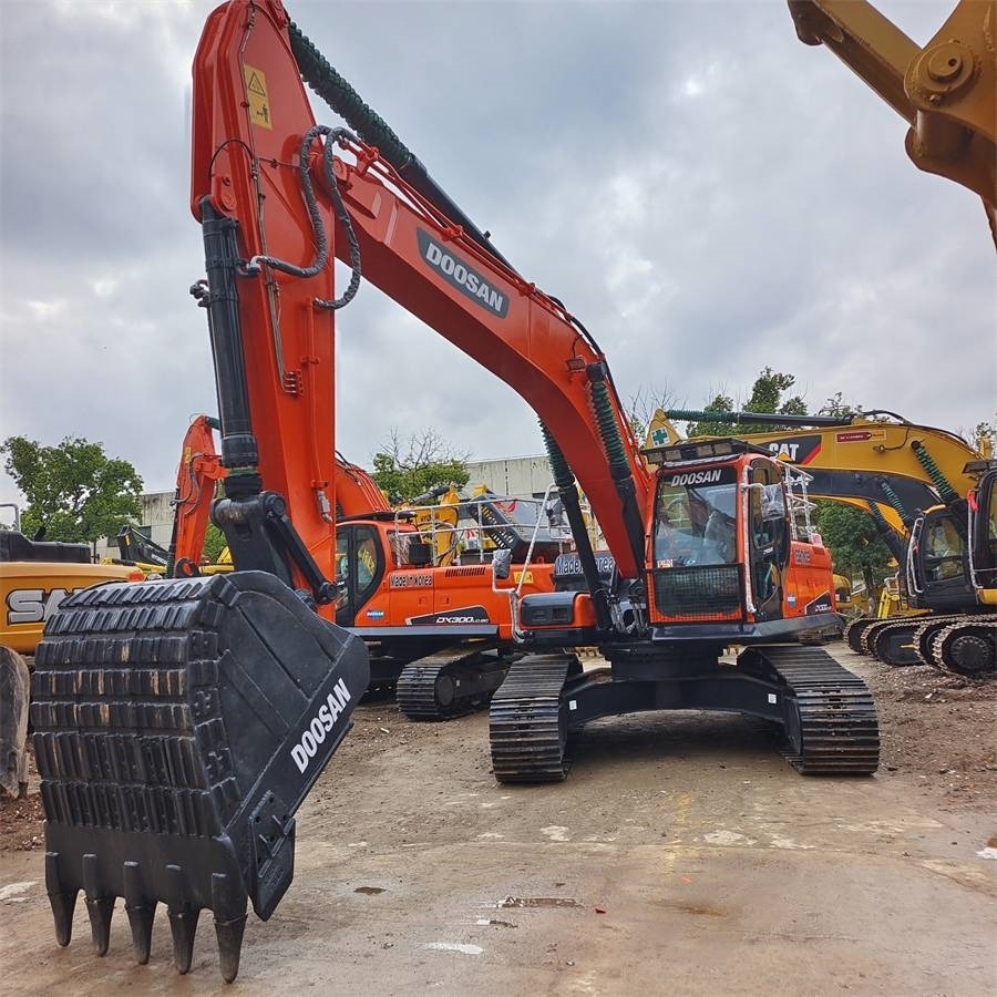 Doosan DX 300 LCA - Excavator pe şenile: Foto 3 Doosan DX 300 LCA - Excavator pe şenile: Foto 3