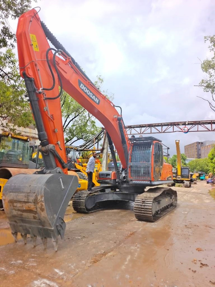 Doosan DX 300LC-9C - Excavator pe şenile: Foto 3 Doosan DX 300LC-9C - Excavator pe şenile: Foto 3