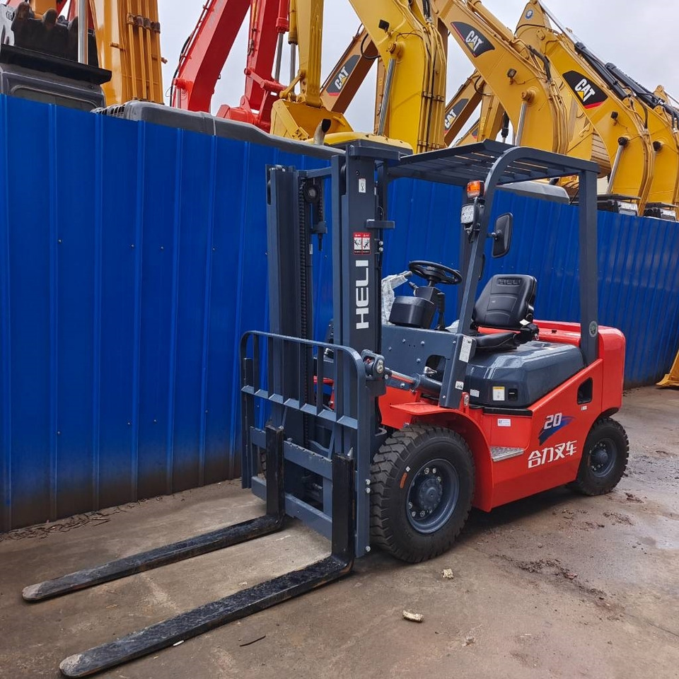 Heli FD 30 - Stivuitor diesel: Foto 3 Heli FD 30 - Stivuitor diesel: Foto 3