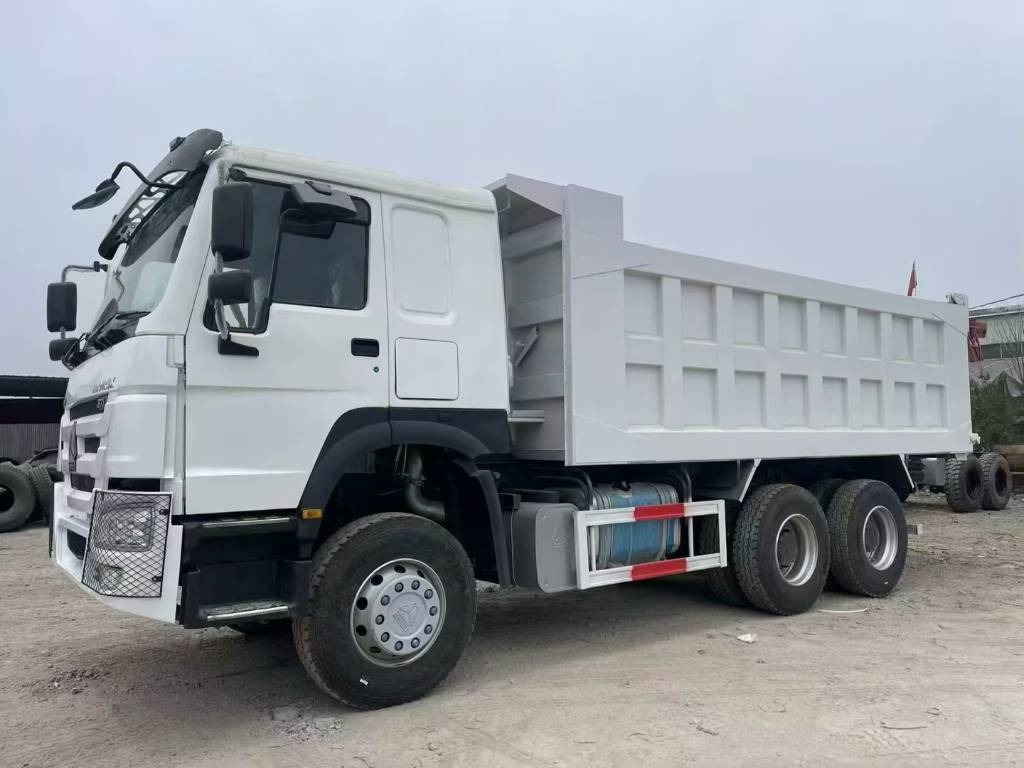 Howo 371 - Remorcă basculantă: Foto 1 Howo 371 - Remorcă basculantă: Foto 1