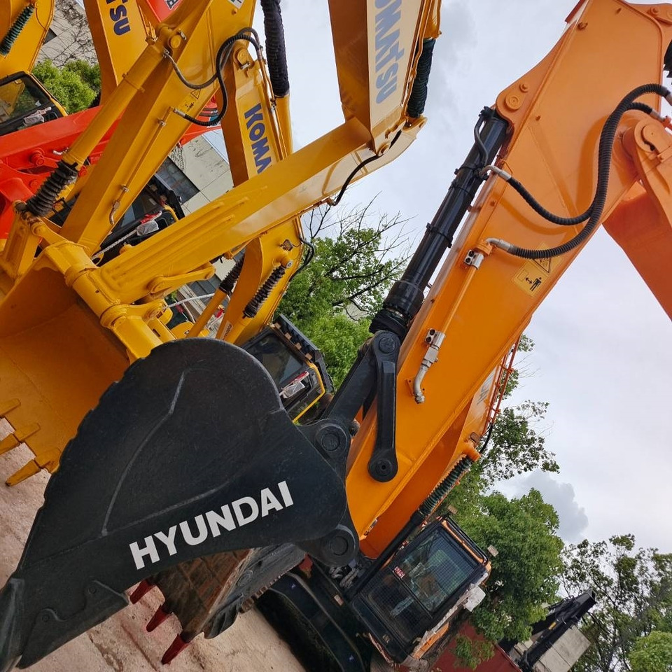 Hyundai 305LC-9S - Excavator pe şenile: Foto 4 Hyundai 305LC-9S - Excavator pe şenile: Foto 4