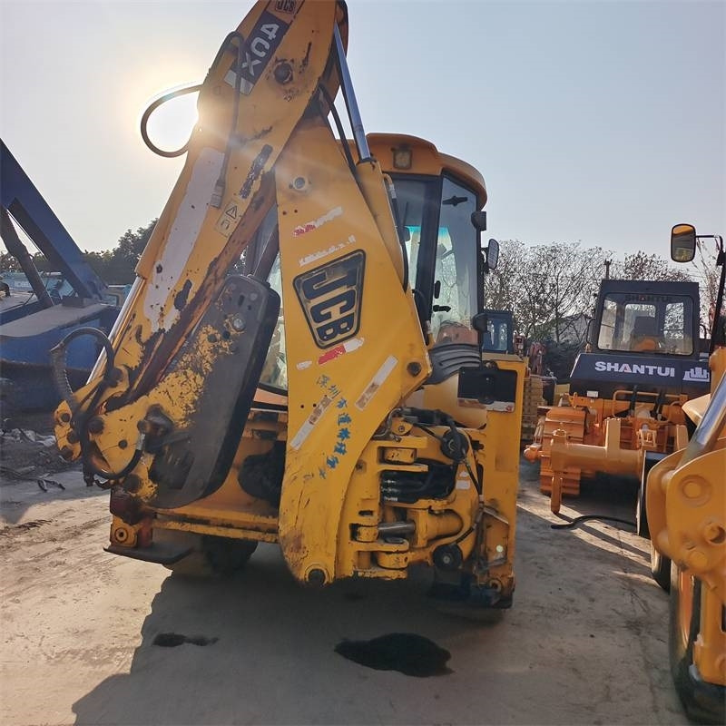 JCB 4CX Brand new machine - Buldoexcavator: Foto 4 JCB 4CX Brand new machine - Buldoexcavator: Foto 4